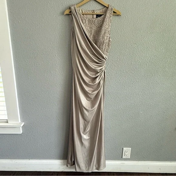 Adrianna Papell Gown Size 12 EUC - Picture 2 of 8
